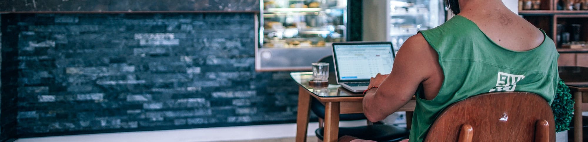 Should You Hire an In-house Development Team or Outsource?